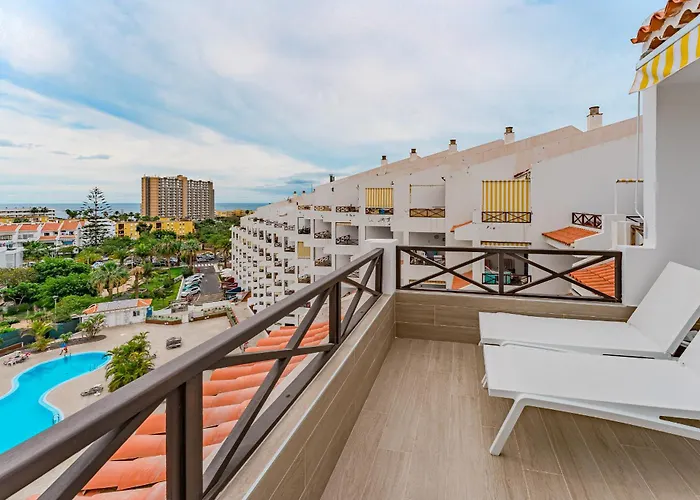 Los Cristianos San Marino Bluesky Apartment