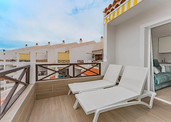 Los Cristianos San Marino Bluesky Apartment