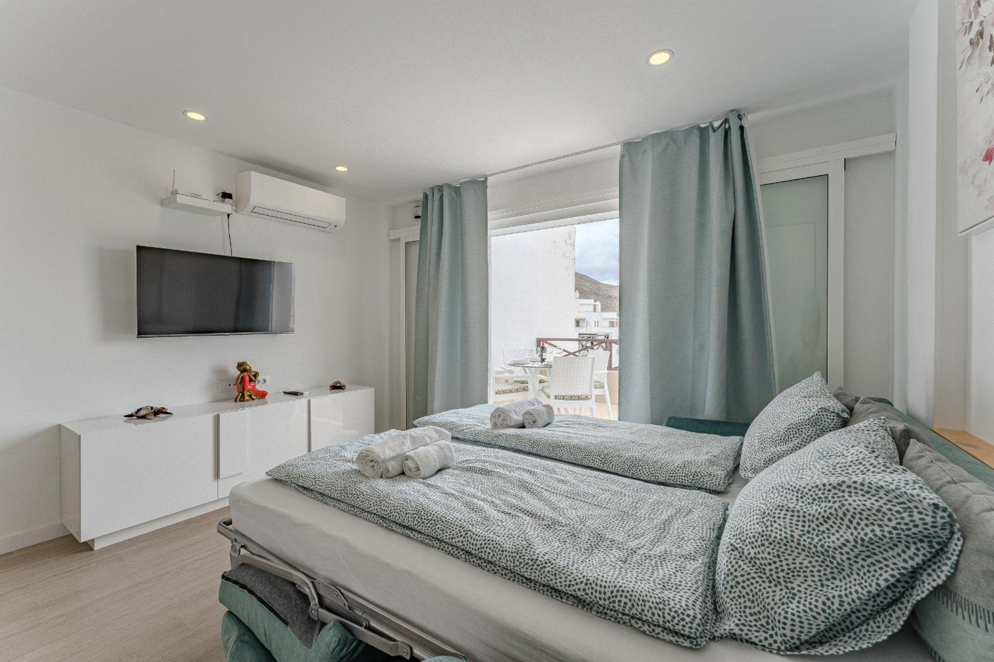 Cristianos San Marino Bluesky Apartamento *