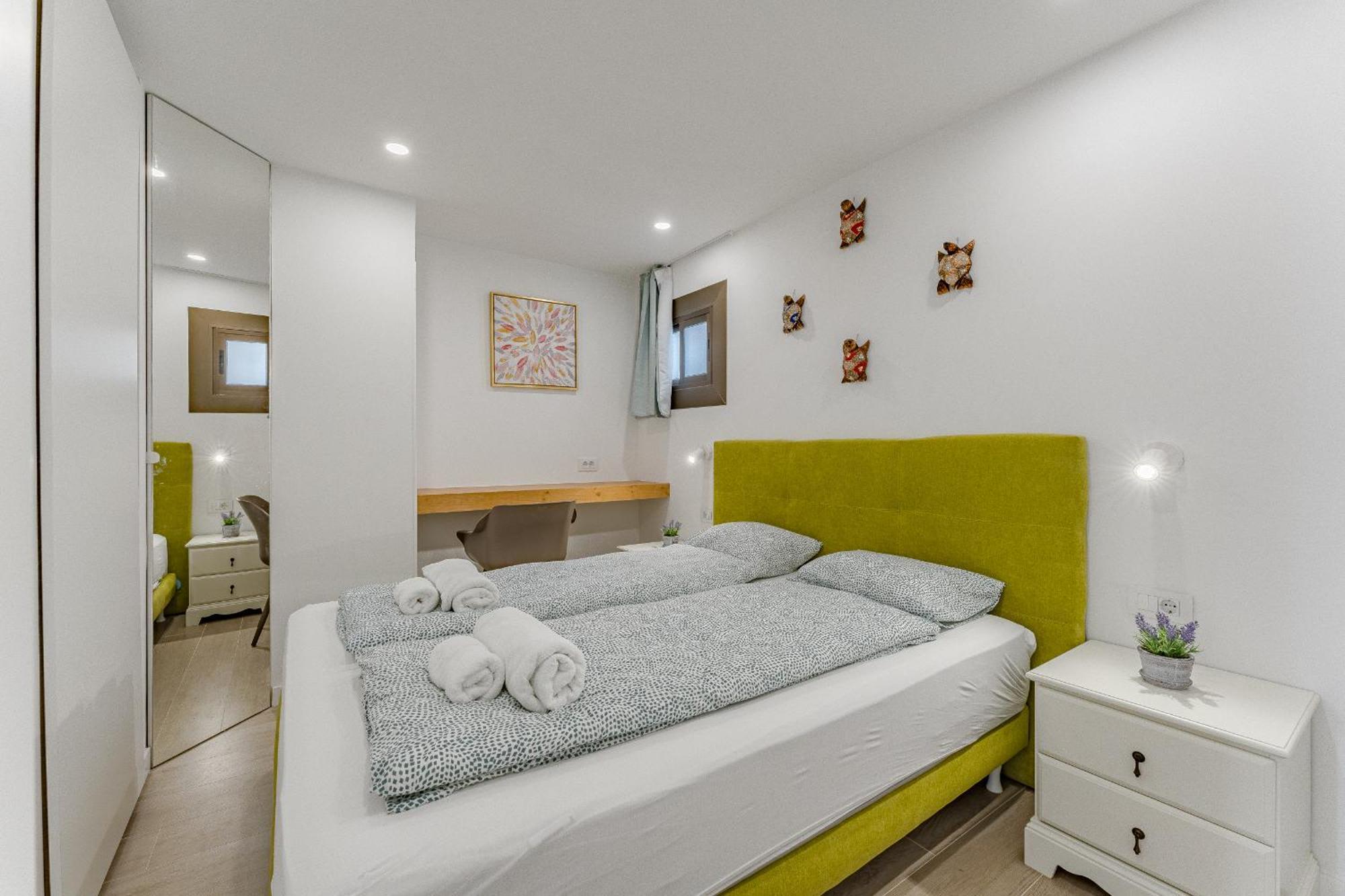 Cristianos San Marino Bluesky Apartment